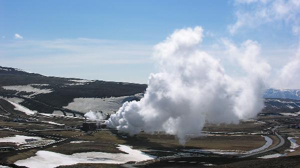 Hvað eru brennisteinsþúfur og hvernig verða þær til?