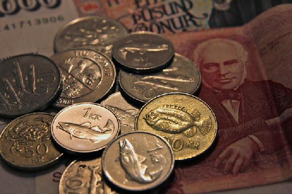 Hvað ræður gengi íslensku krónunnar?