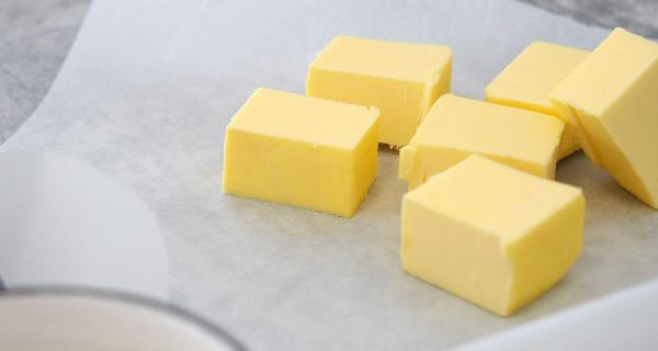 Hver er uppruni hugtaksins smjörklípa í stjórnmálum?